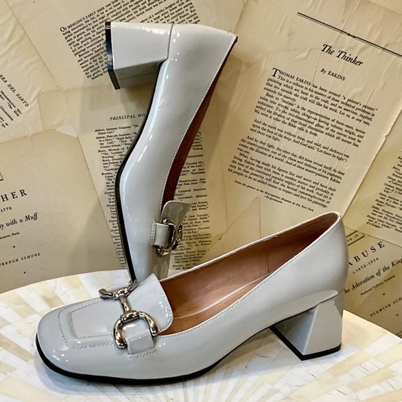 Anthropologie Bibi Lou Valencia Heel Loafer Light Gray Patent Leather - Picture 5 of 11
